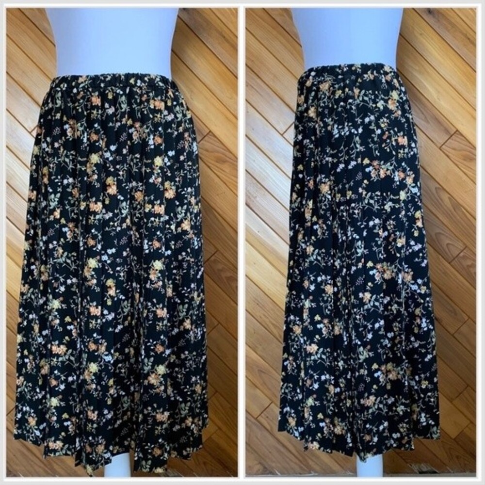 Vintage 70s/80s Black Floral Pleated Midi Skirt
